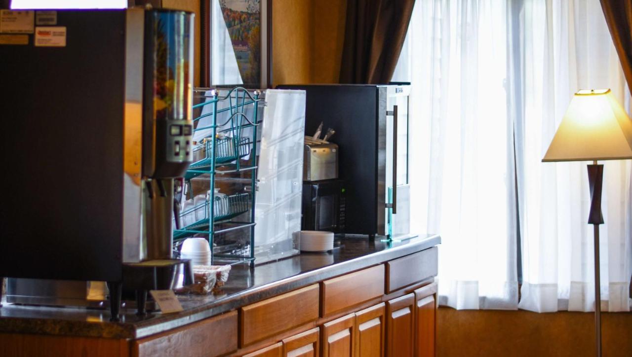 Magnuson Hotel Country Inn Ishpeming Εξωτερικό φωτογραφία